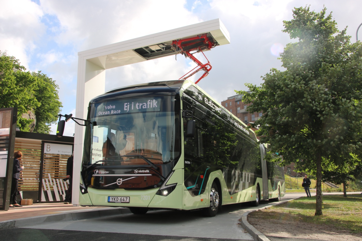 E-Bus am Ladeterminal