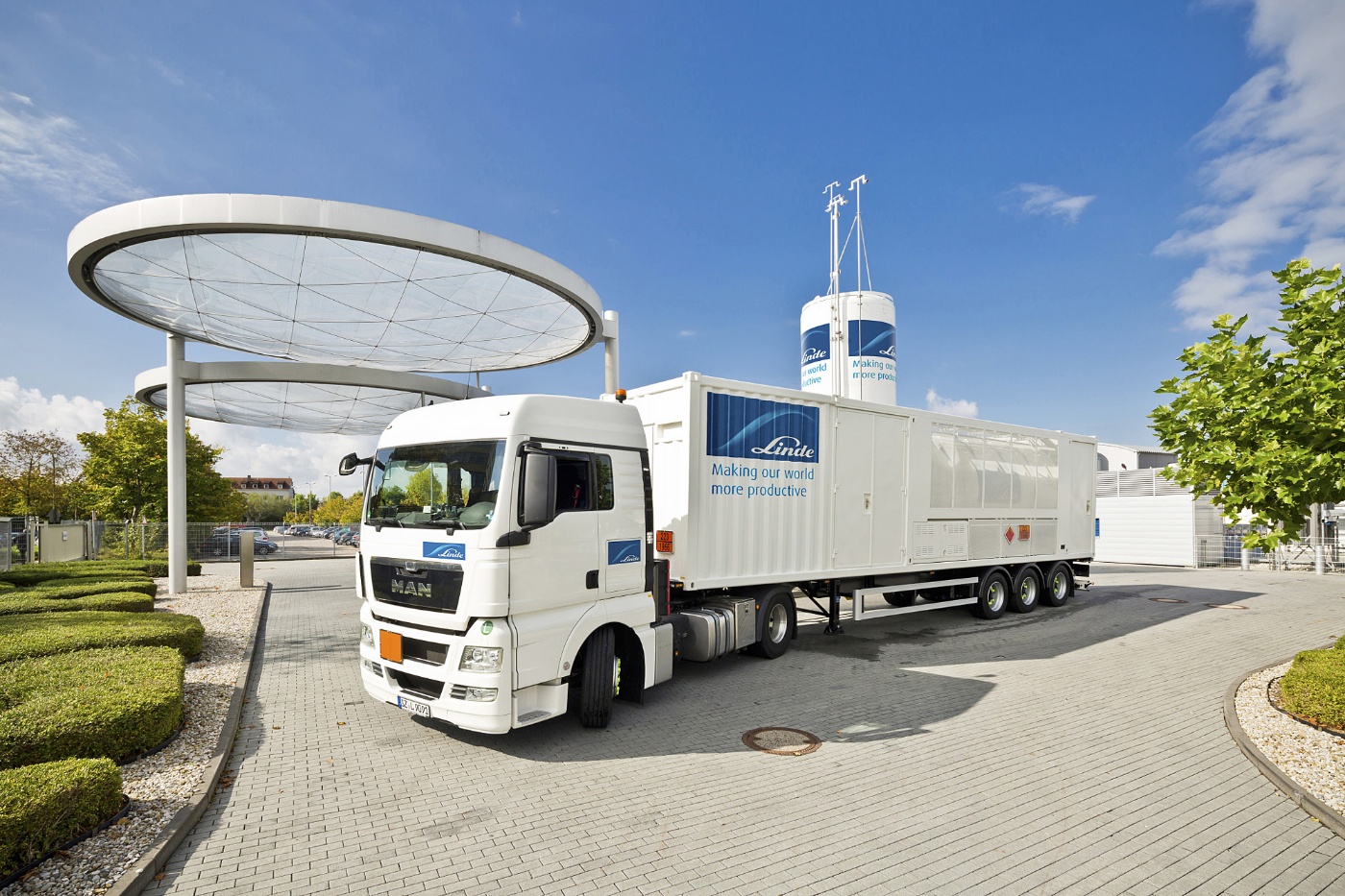 Linde stands for maximum security and reliability of hydrogen fueling tanks. Photo: Linde