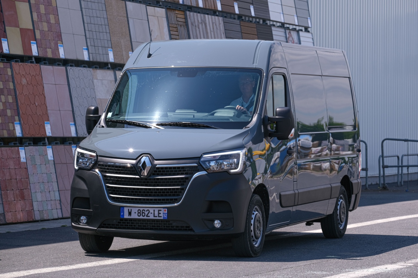 The hydrogen-powered Renault Master E-Tech can cover up to 310 miles. Photo: Renault
