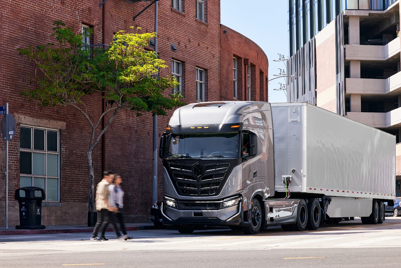 Tre, developed with Nikola, is supposed to be able to cover approximately 500 miles. Photo: Iveco