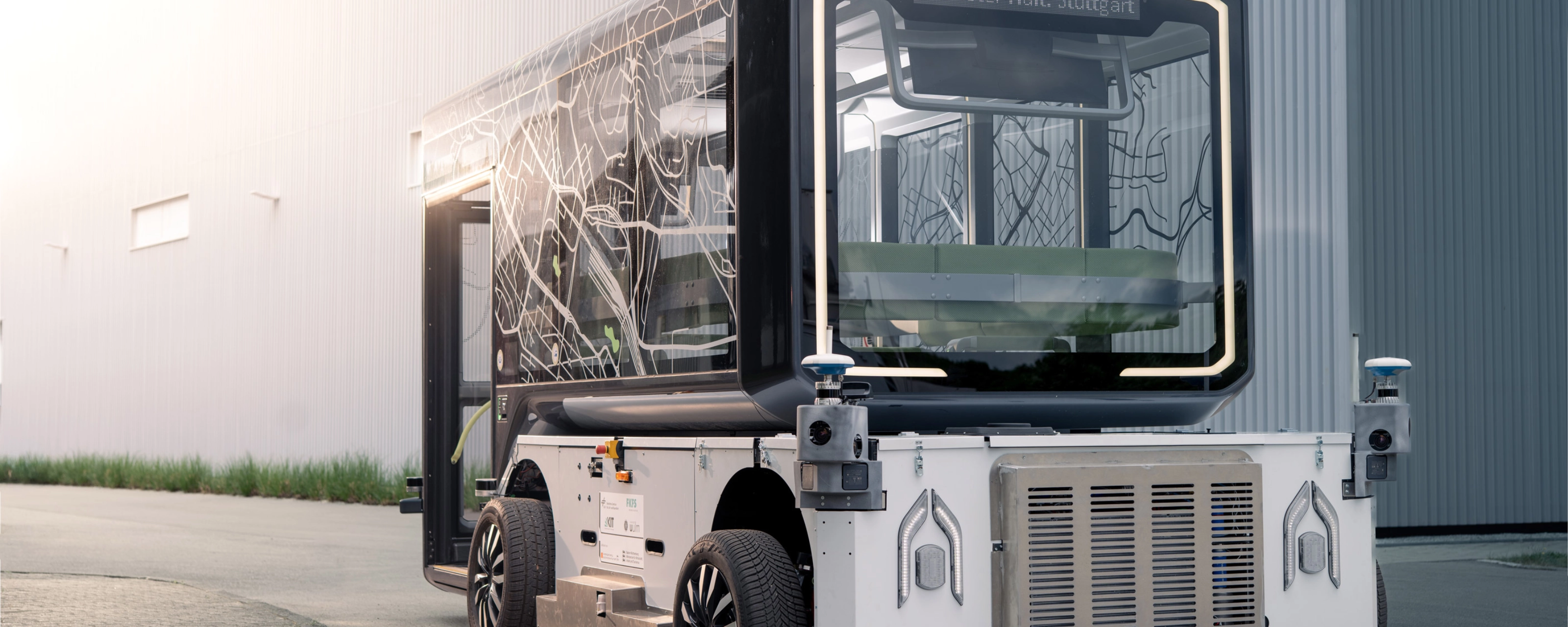 Autonomous U-Shift transport vehicle with a modular cargo body.