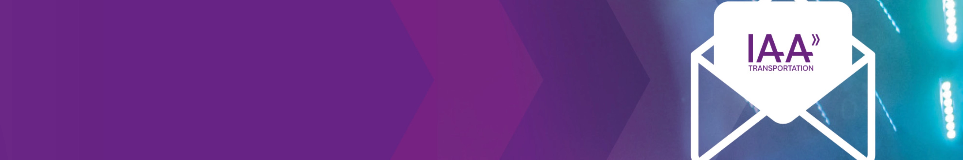 Briefumschlag-Symbol mit IAA Transportation Logo auf violettem Hintergrund.